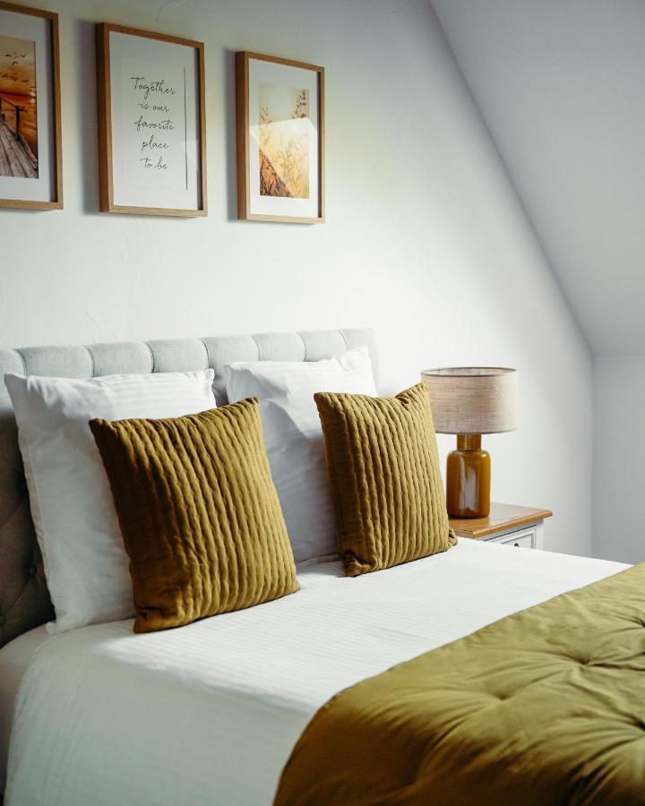 Domaine Des Lumieres Hotel Aisonville-et-Bernoville ภายนอก รูปภาพ