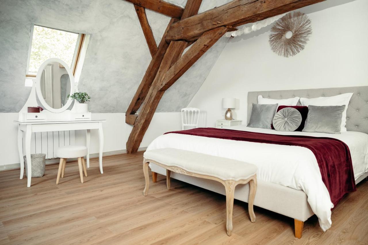 Domaine Des Lumieres Hotel Aisonville-et-Bernoville ภายนอก รูปภาพ