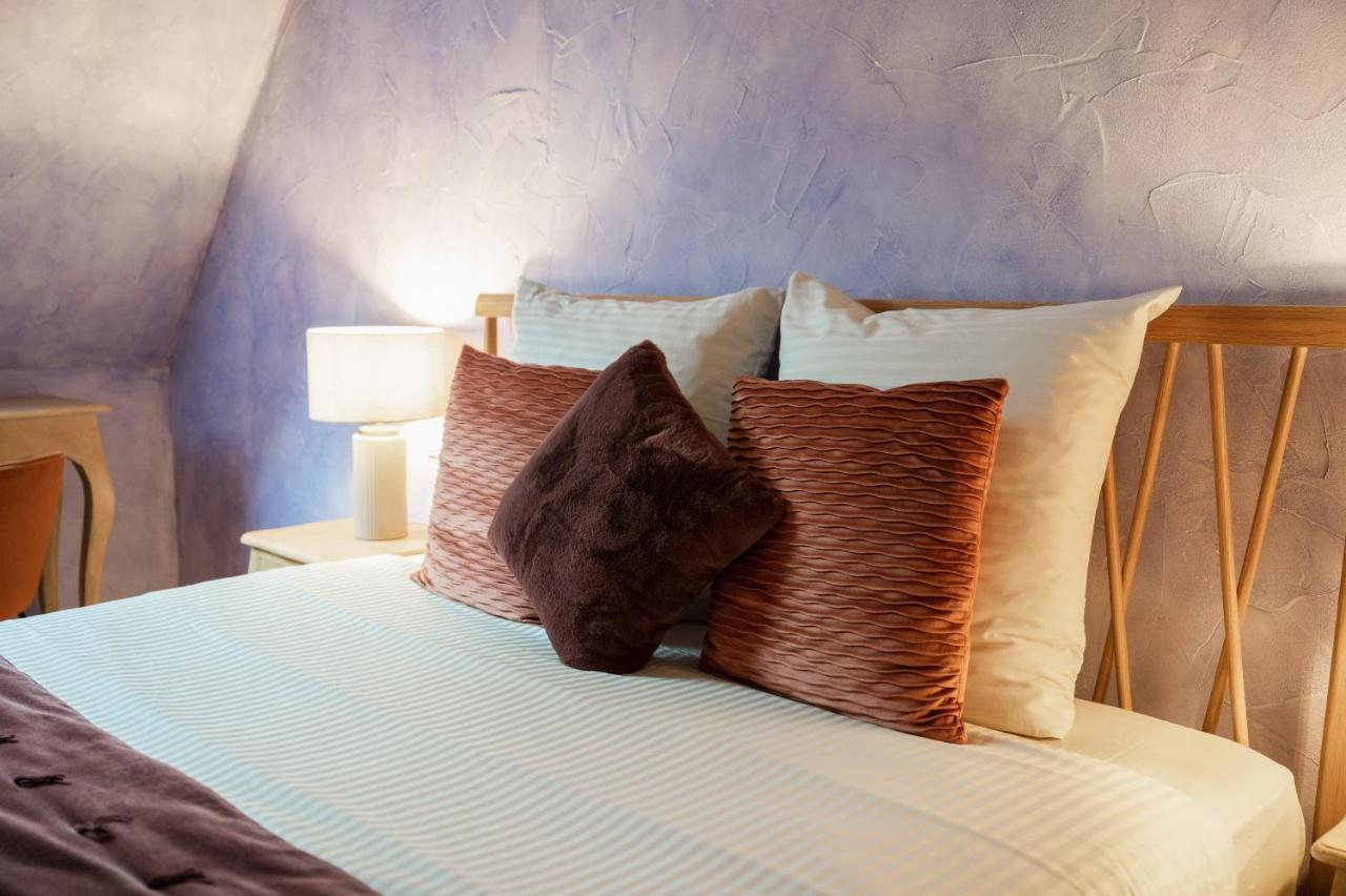 Domaine Des Lumieres Hotel Aisonville-et-Bernoville ภายนอก รูปภาพ